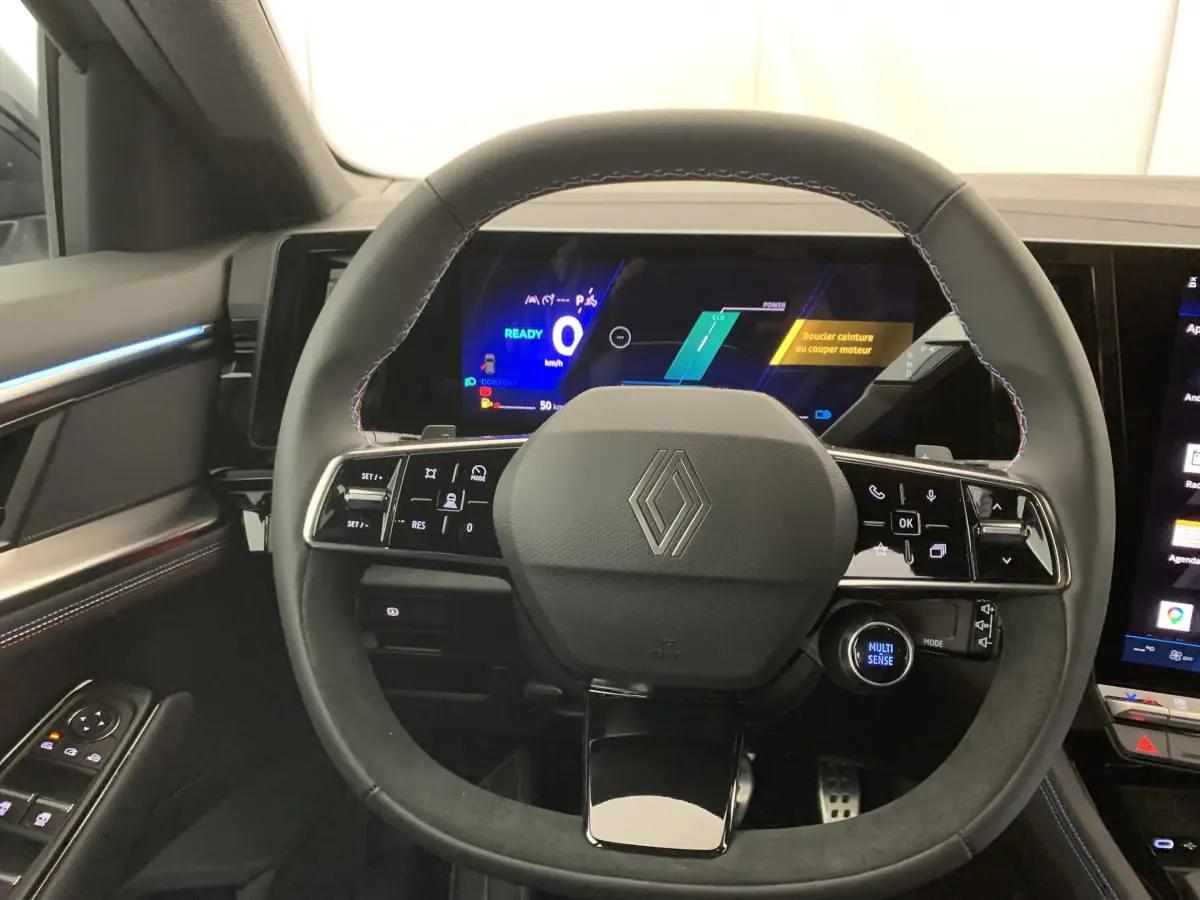 Renault Rafale E-Tech Rennes vue 5 Renault Rafale E-Tech en leasing sans apport à Rennes — vue 5