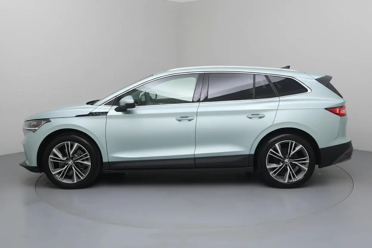 Skoda Enyaq Rennes vue 2 Skoda Enyaq en leasing sans apport à Rennes — vue 2