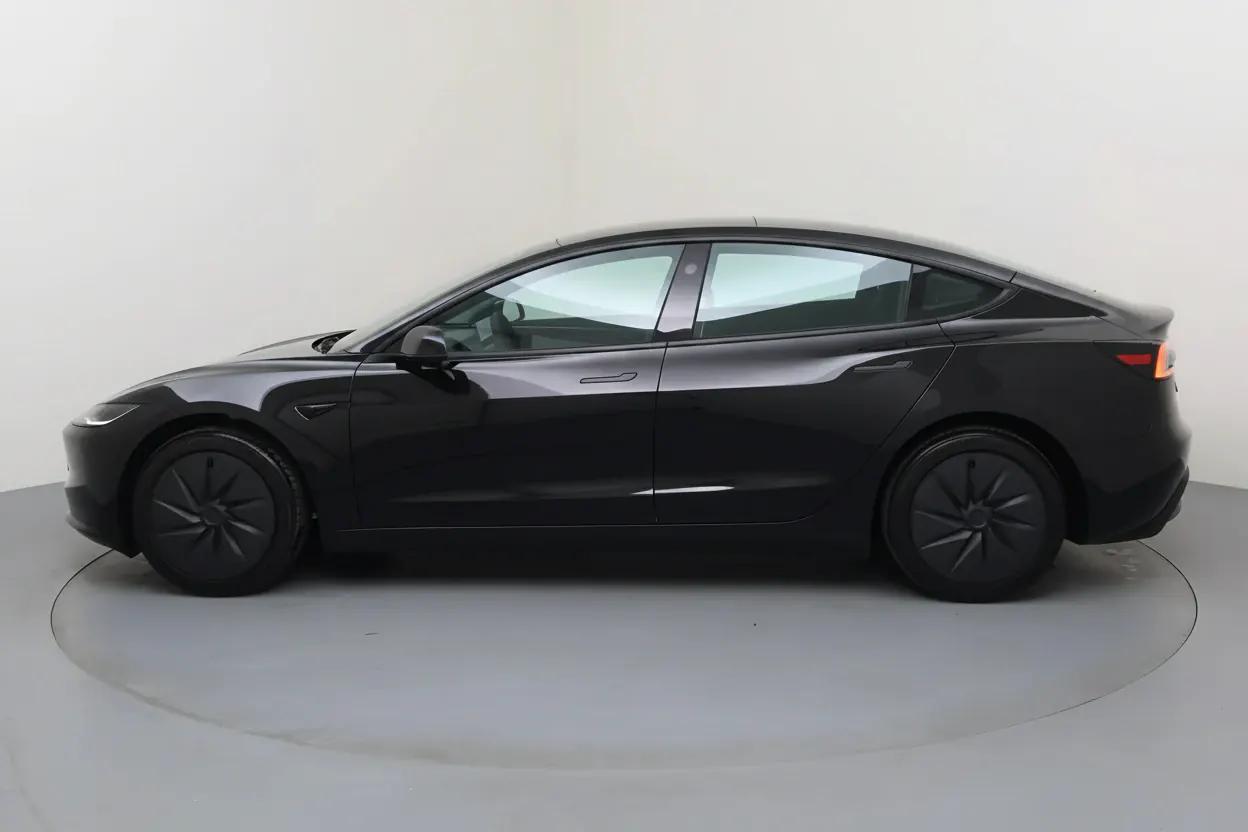 Tesla Model 3 Rennes vue 2 Tesla Model 3 en leasing sans apport à Rennes — vue 2