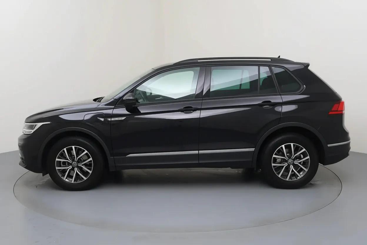Volkswagen Tiguan Rennes vue 2 Volkswagen Tiguan en leasing sans apport à Rennes — vue 2
